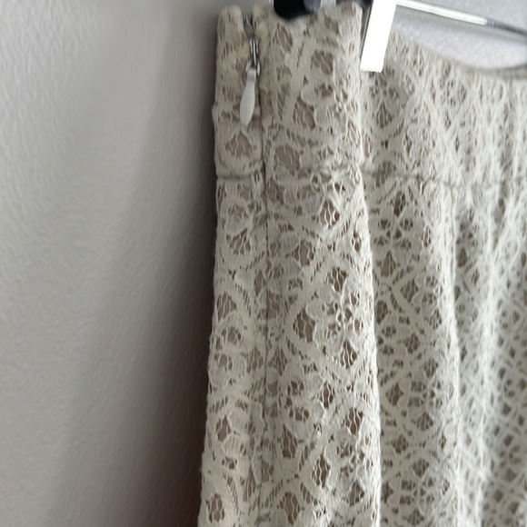 White Skirt Floral Crochet lace skirt - Picture 4 of 7